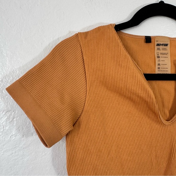 Bo+Tee Game On Ribbed Crop Top - Picture 5 of 10